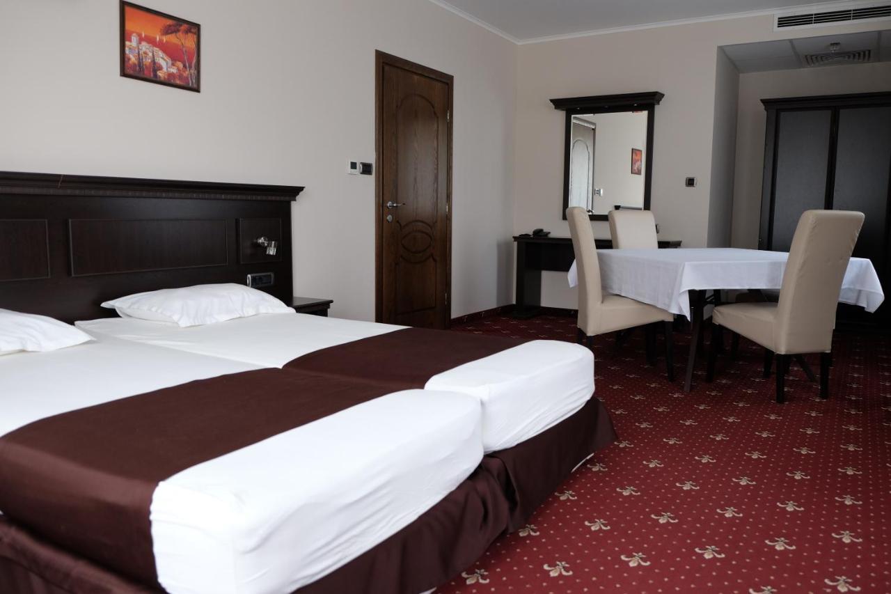 Hotel Dragalevtsi Sofia Esterno foto